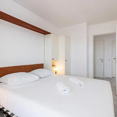 Dolce - Pepite Design, A Juan Les Pins A 5 Min Des Plages, Parking Apartment