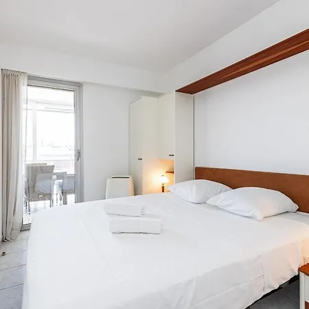 Dolce - Pepite Design, A Juan Les Pins A 5 Min Des Plages, Parking Apartment *