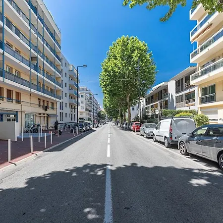 Apartment Dolce - Pepite Design, A Juan Les Pins A 5 Min Des Plages, Parking *